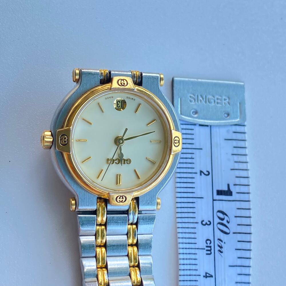 Gucci 3000L Gold & Silver Two-Tone Women’s Watch – Date – 26mm Quartz – 5.5” - Picture 8 of 10